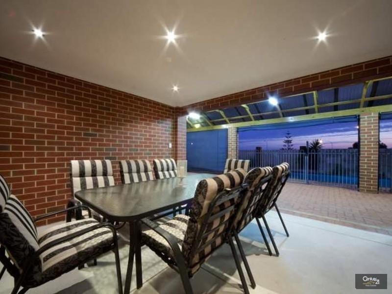 1 Flagtail Outlook, Yanchep WA 6035