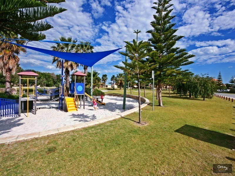 3 St Anthony Avenue, Quinns Rocks WA 6030
