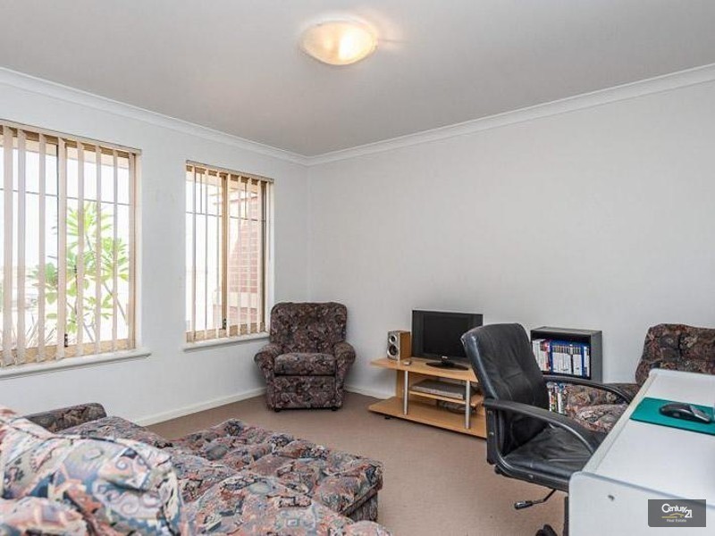 25 Sugarloaf Close, Merriwa WA 6030