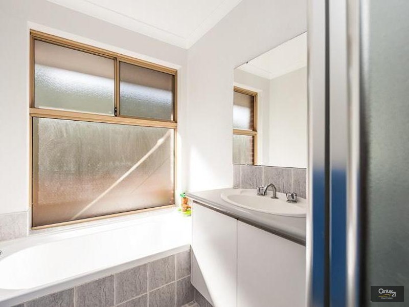 25 Sugarloaf Close, Merriwa WA 6030