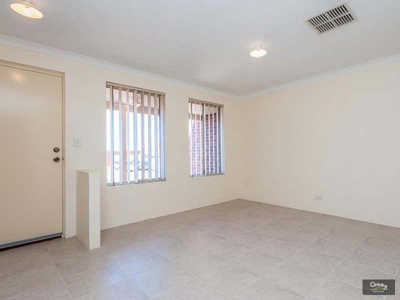 2 Ridglea Link, Clarkson WA 6030