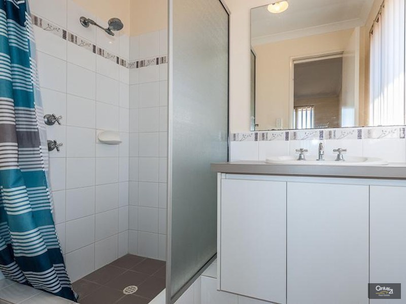 2 Ridglea Link, Clarkson WA 6030