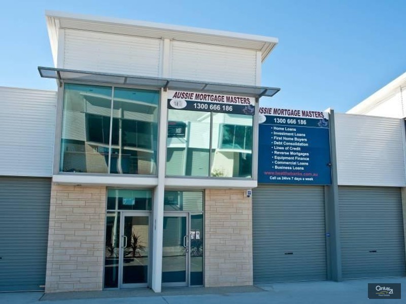 2/11 Caloundra Road, Clarkson WA 6030