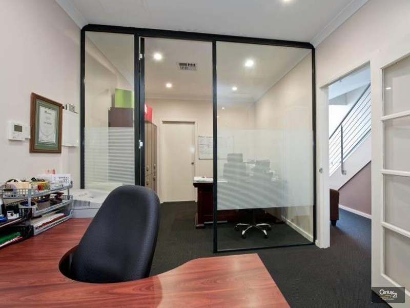 2/11 Caloundra Road, Clarkson WA 6030