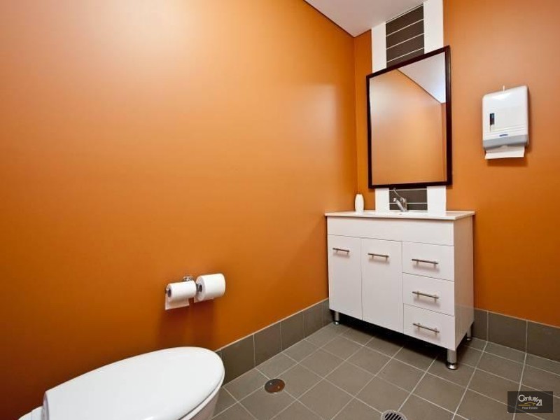 2/11 Caloundra Road, Clarkson WA 6030