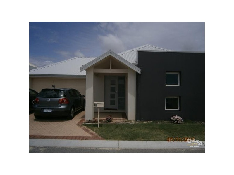 8 Tambelyn Street, Clarkson WA 6030