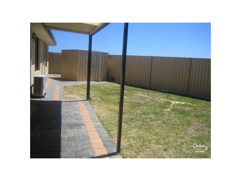 3 Saintfield Corner, Ridgewood WA 6030