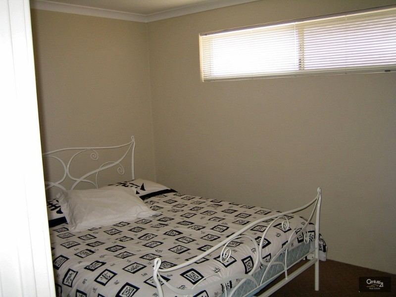 30 Gaudi Way, Clarkson WA 6030