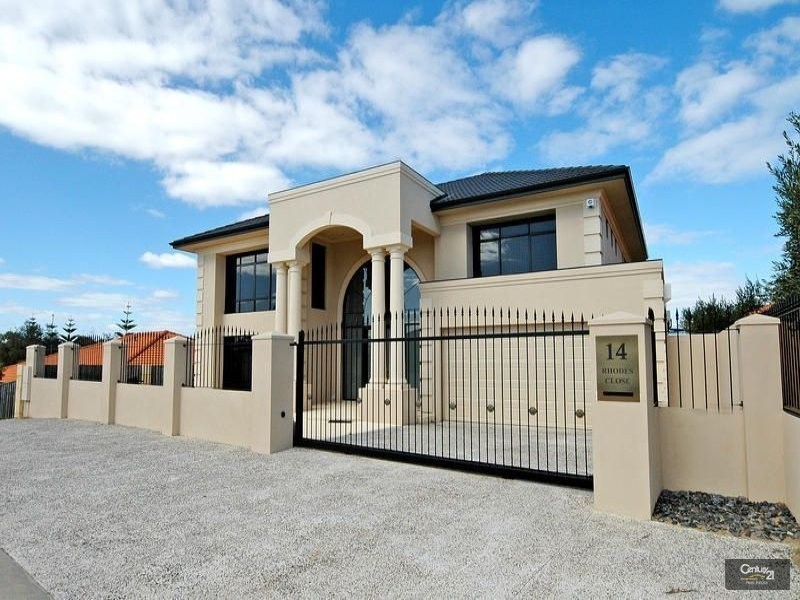 14 Rhodes Close, Mindarie WA 6030