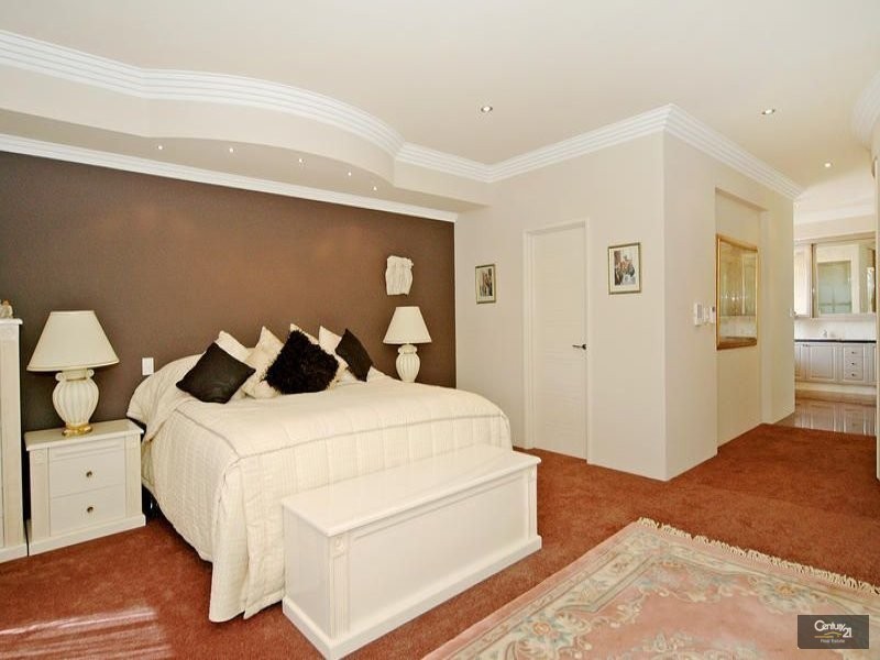 14 Rhodes Close, Mindarie WA 6030