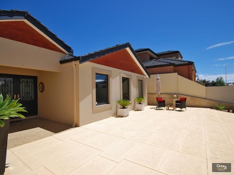 7 Whitehaven Avenue, Burns Beach WA 6028