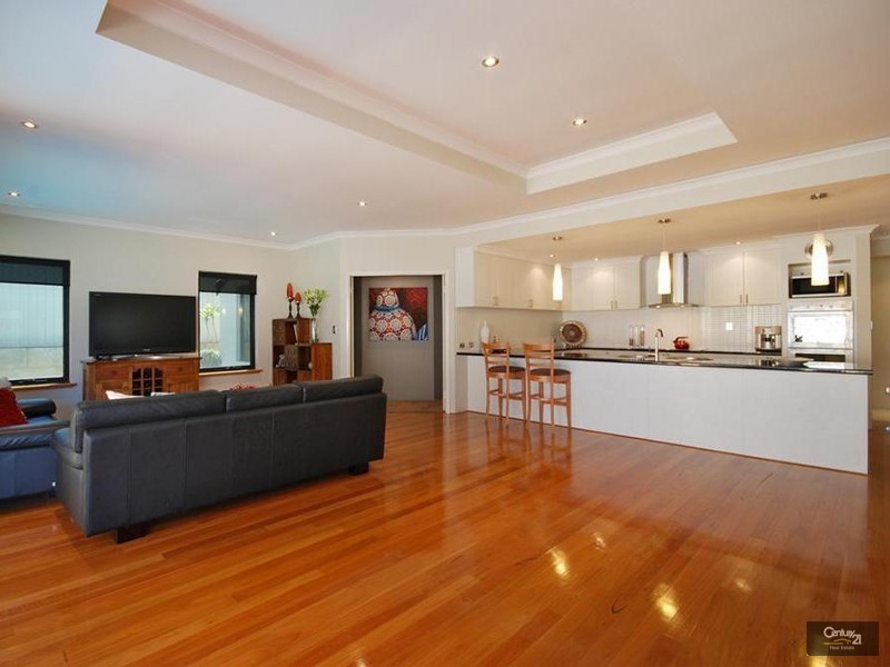 7 Whitehaven Avenue, Burns Beach WA 6028