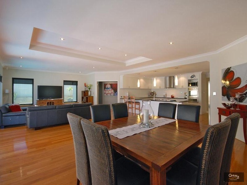 7 Whitehaven Avenue, Burns Beach WA 6028