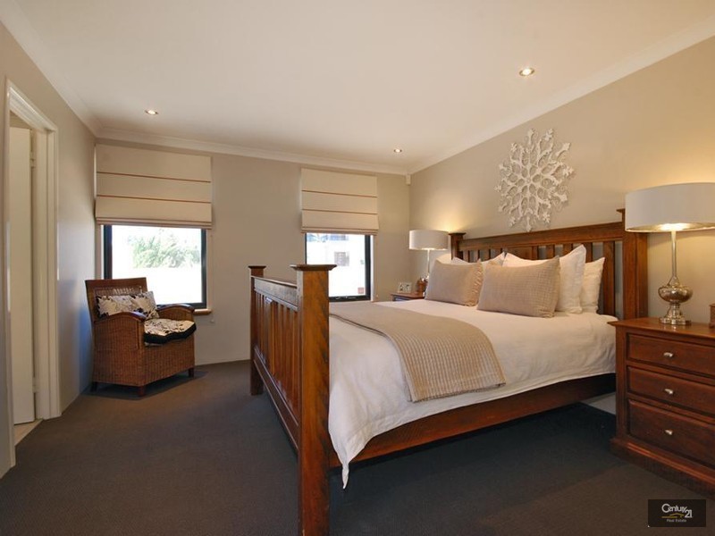 7 Whitehaven Avenue, Burns Beach WA 6028