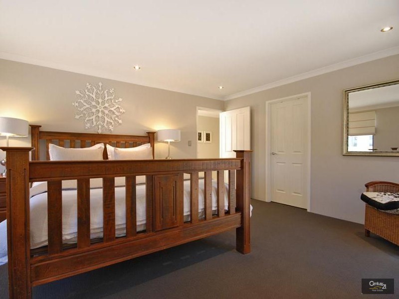 7 Whitehaven Avenue, Burns Beach WA 6028