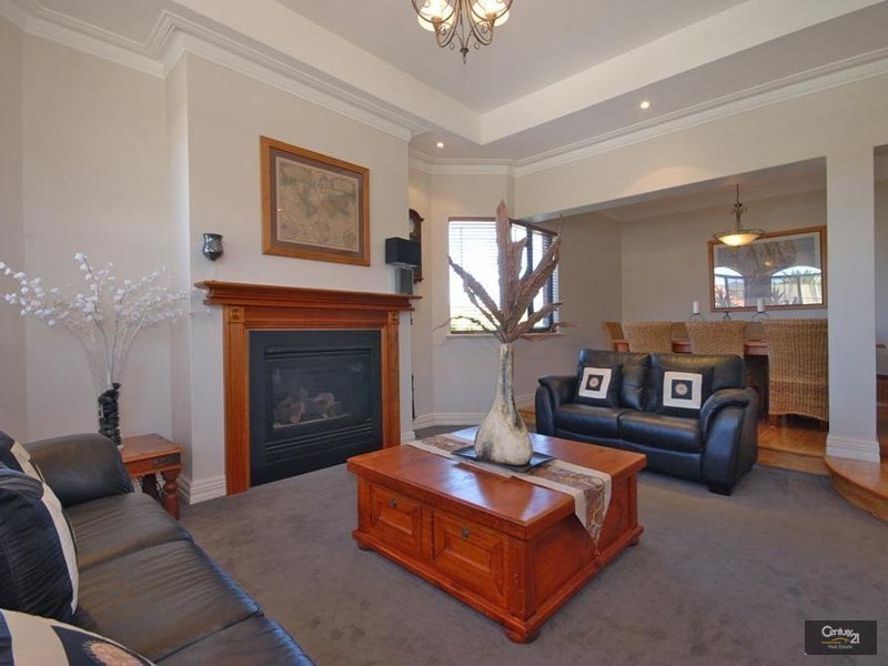 3 Kage Entrance, Mindarie WA 6030