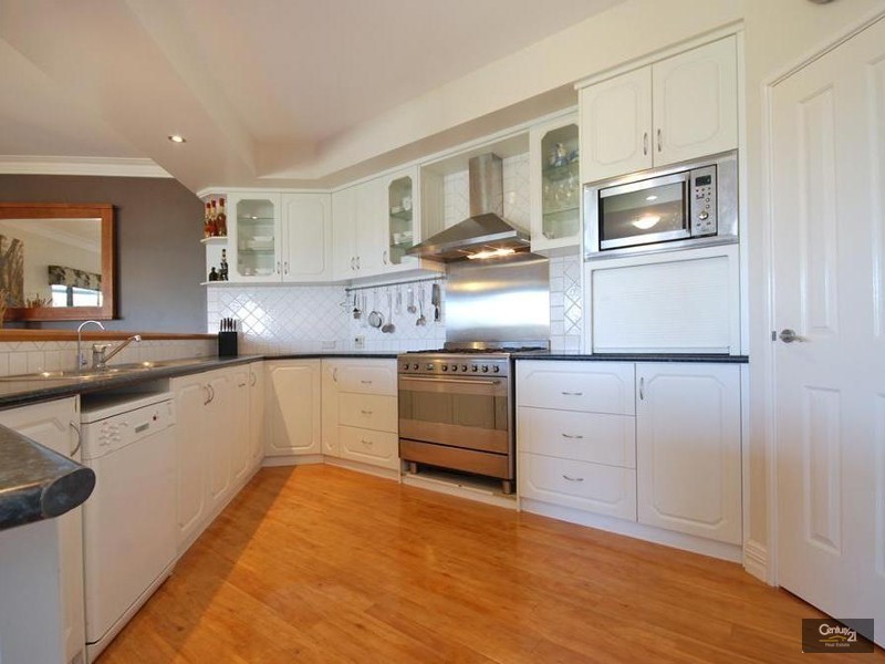 3 Kage Entrance, Mindarie WA 6030