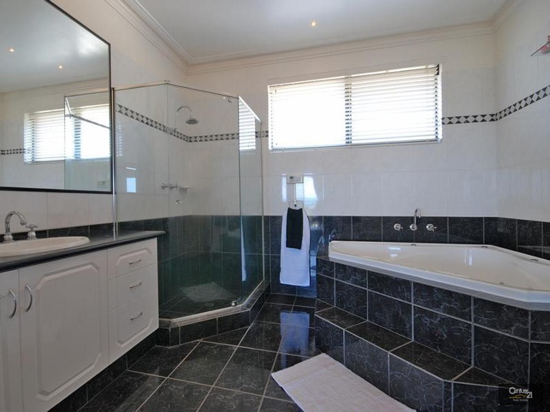 3 Kage Entrance, Mindarie WA 6030