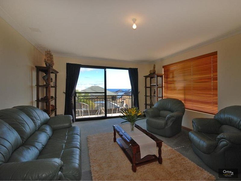 41 Halifax Boulevard, Mindarie WA 6030