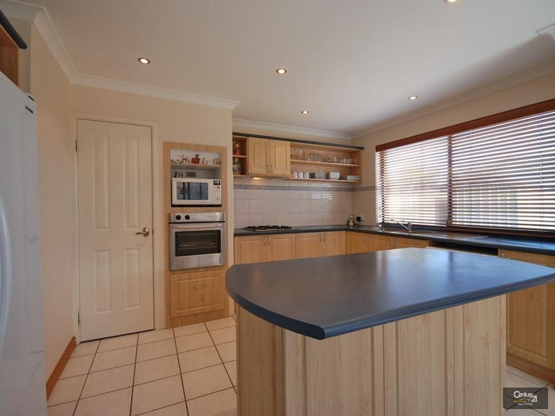 41 Halifax Boulevard, Mindarie WA 6030