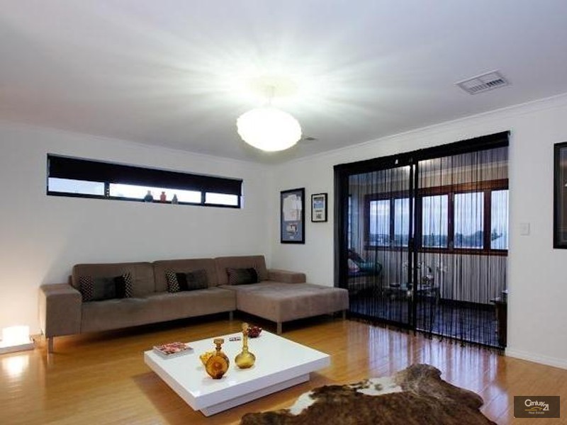 35 Lautoka Rise, Mindarie WA 6030