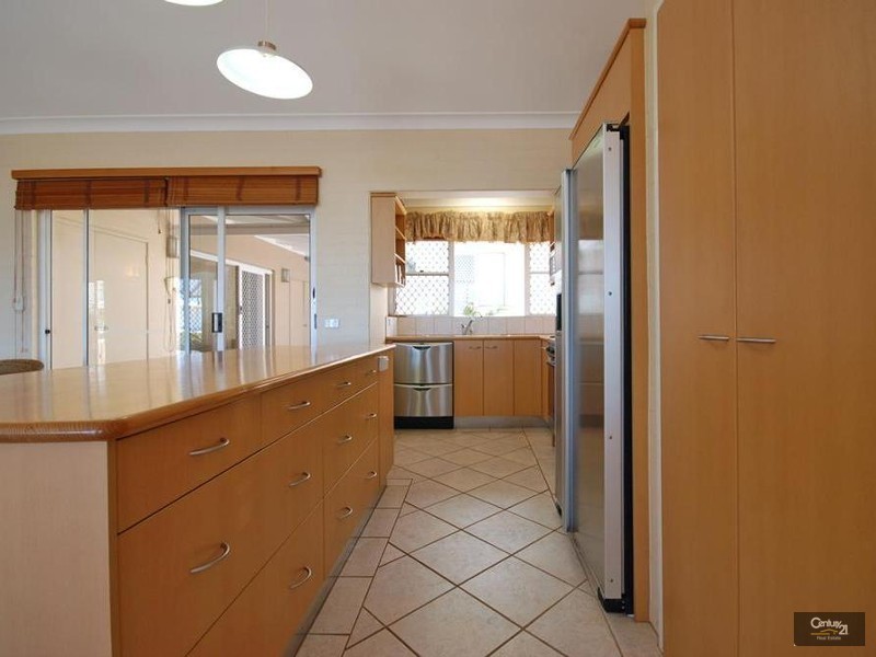 11 Dennis Street, Quinns Rocks WA 6030