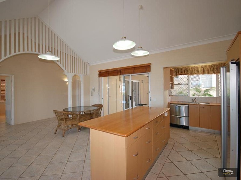 11 Dennis Street, Quinns Rocks WA 6030