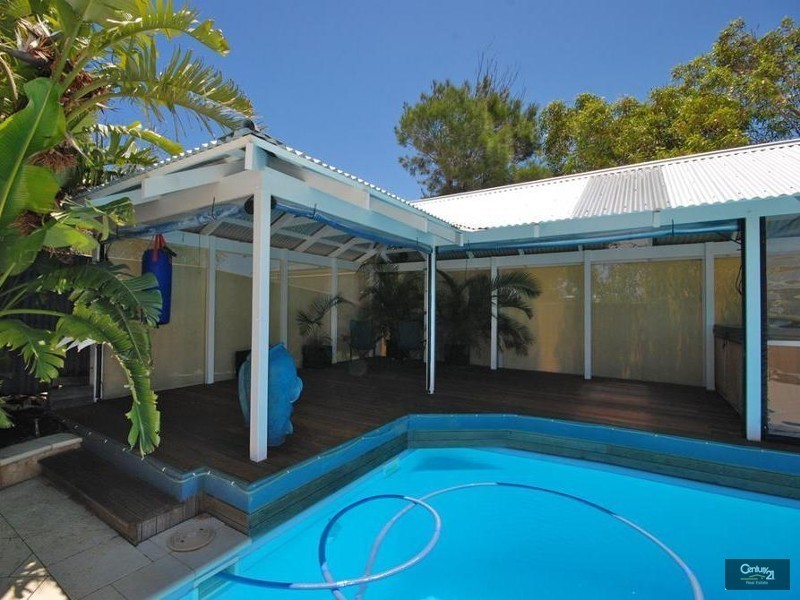 11 Dennis Street, Quinns Rocks WA 6030