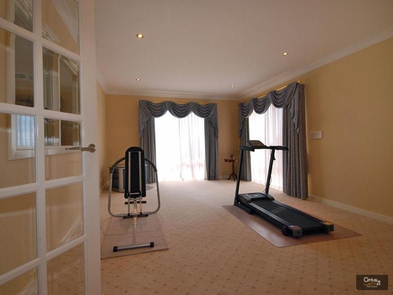 2 Baton Rouge Drive, Mindarie WA 6030