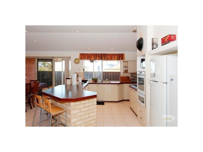 106 Rothesay Heights, Mindarie WA 6030