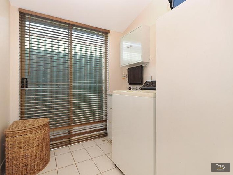 12 Firwood Trail, Woodvale WA 6026
