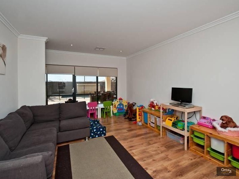 11 Costelloe Gardens, Butler WA 6036