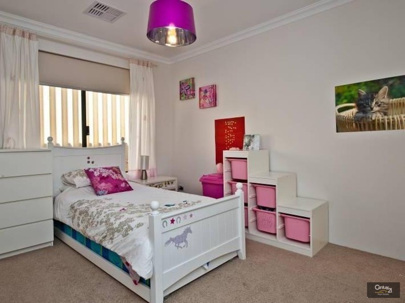 11 Costelloe Gardens, Butler WA 6036