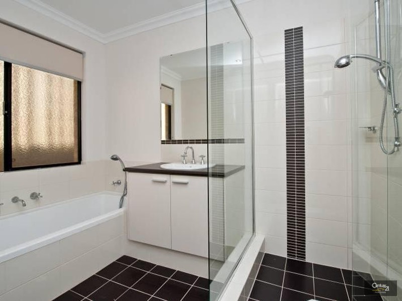 11 Costelloe Gardens, Butler WA 6036