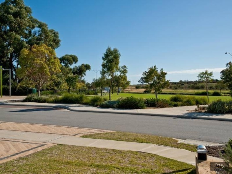 11 Costelloe Gardens, Butler WA 6036