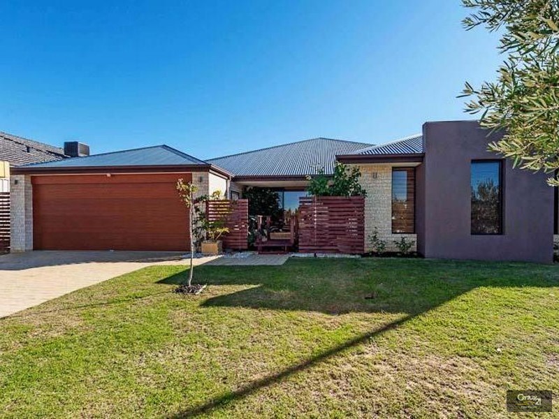 17 Mulgrave Loop, Mindarie WA 6030