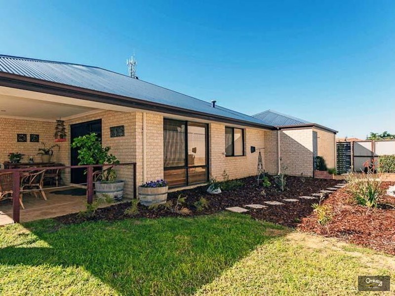 17 Mulgrave Loop, Mindarie WA 6030