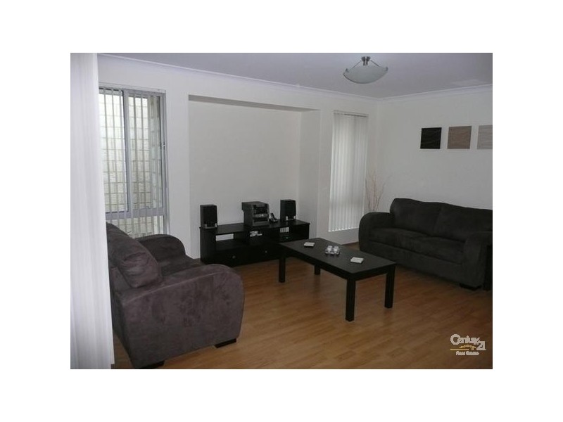 8 Grallina Way, Tapping WA 6065