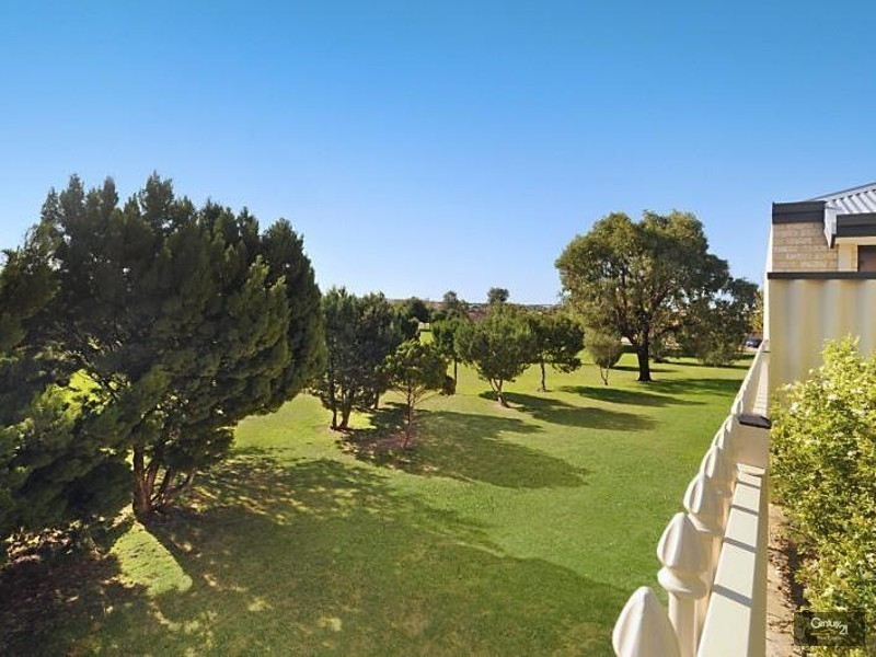 2/5 Daintree Court, Merriwa WA 6030