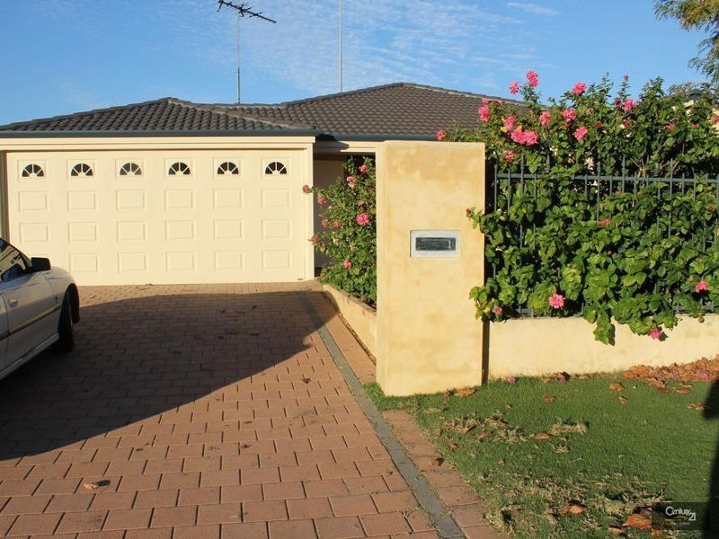 21 Stradbroke Gardens, Ridgewood WA 6030