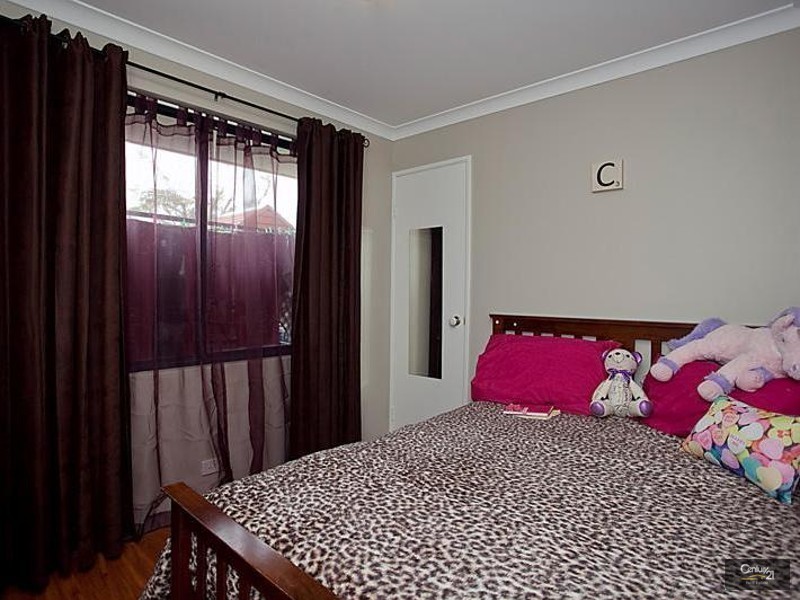 21 Stradbroke Gardens, Ridgewood WA 6030