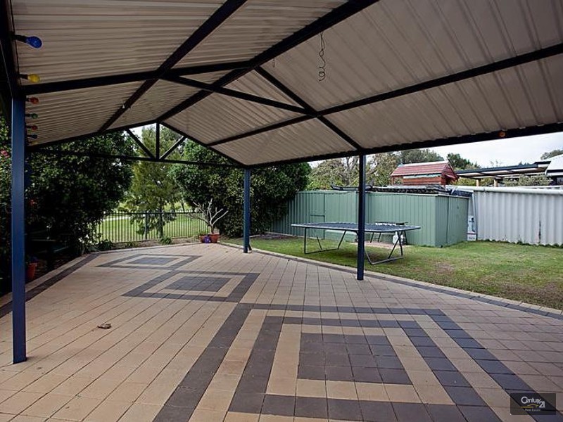 21 Stradbroke Gardens, Ridgewood WA 6030