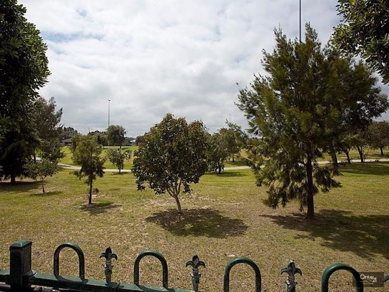 21 Stradbroke Gardens, Ridgewood WA 6030