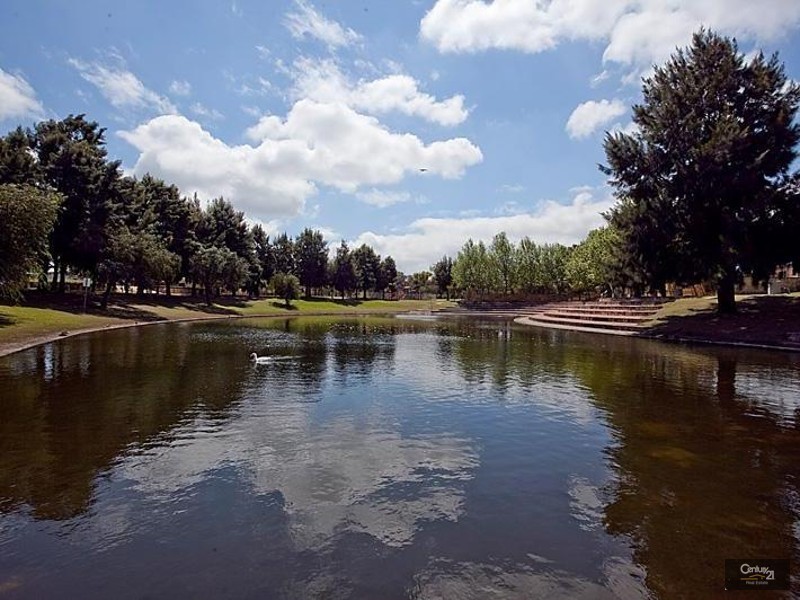 21 Stradbroke Gardens, Ridgewood WA 6030