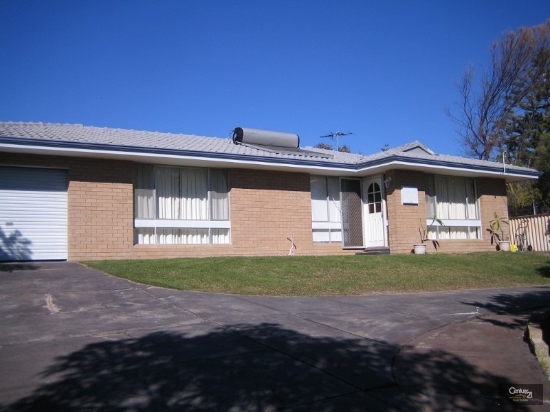 8 Spiers Road, Quinns Rocks WA 6030
