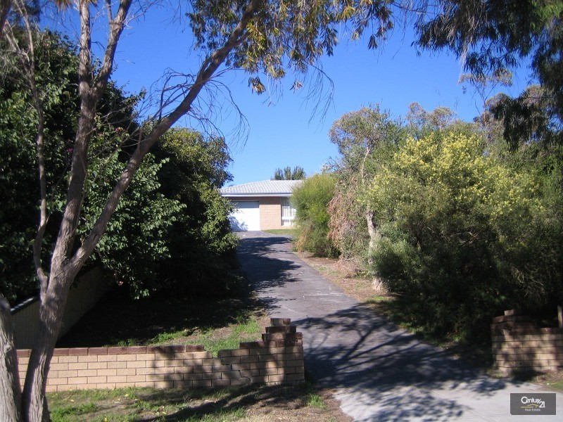 8 Spiers Road, Quinns Rocks WA 6030
