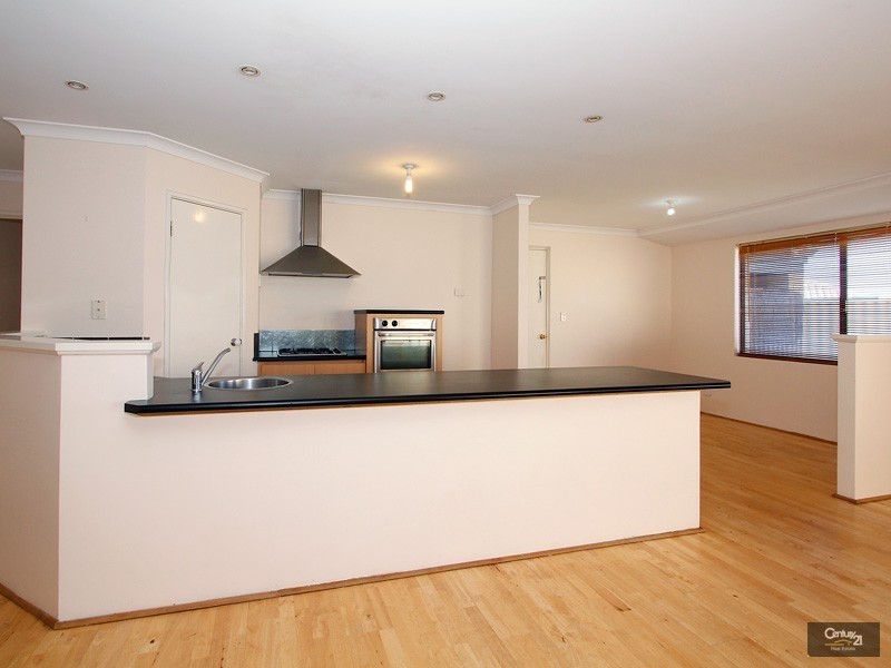 44 Shropshire Cresent, Butler WA 6036