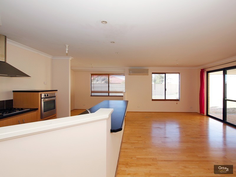 44 Shropshire Cresent, Butler WA 6036