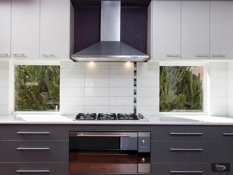 24 Kandalee Gate, Banksia Grove WA 6031