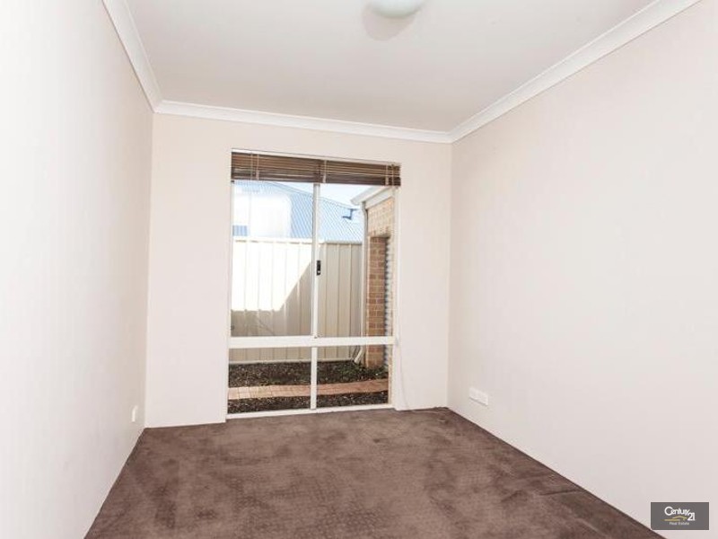 24 Kandalee Gate, Banksia Grove WA 6031